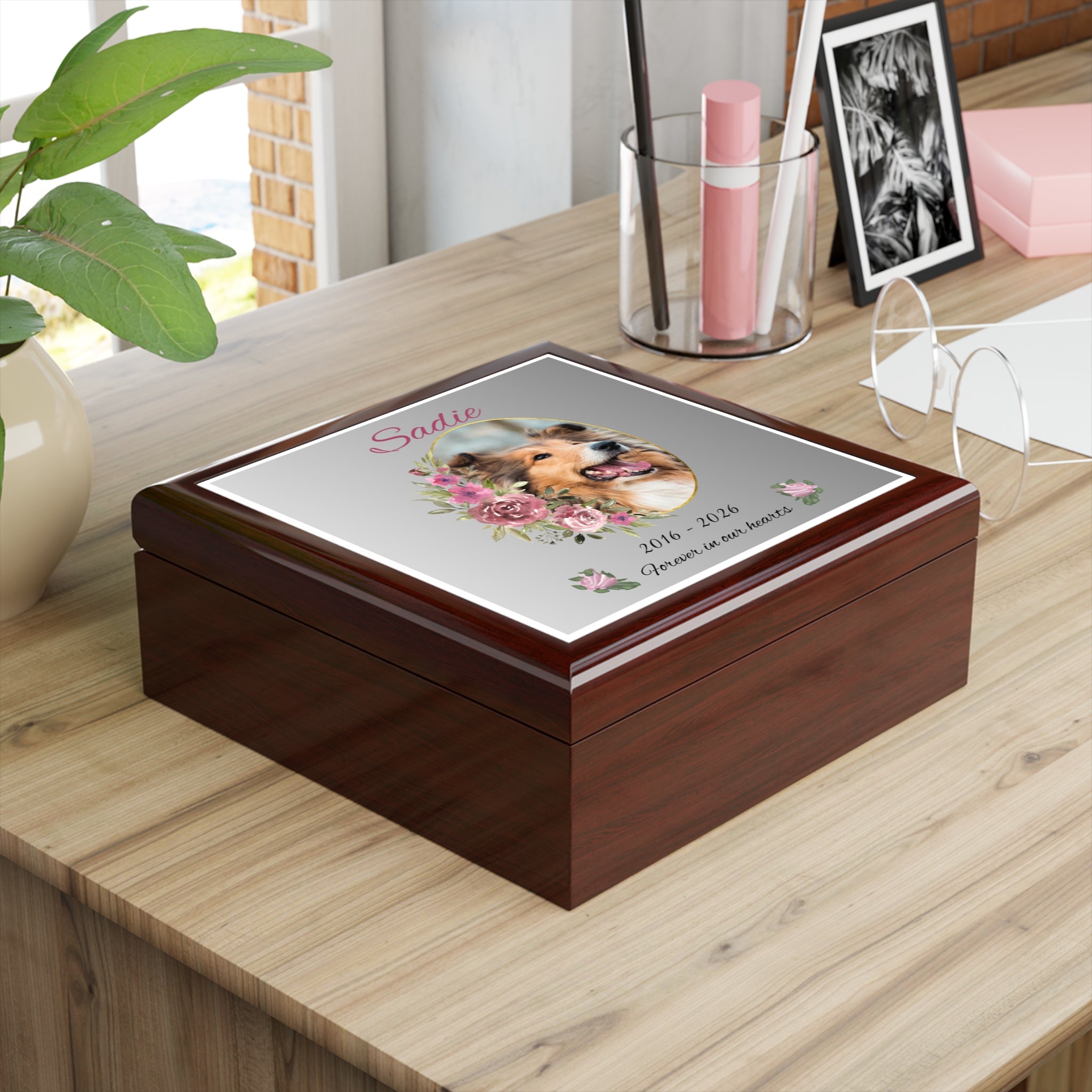 Personalized Pet Memorial Jewelry Box – Custom Dog or Cat Portrait Keepsake Gift for Pet Loss
