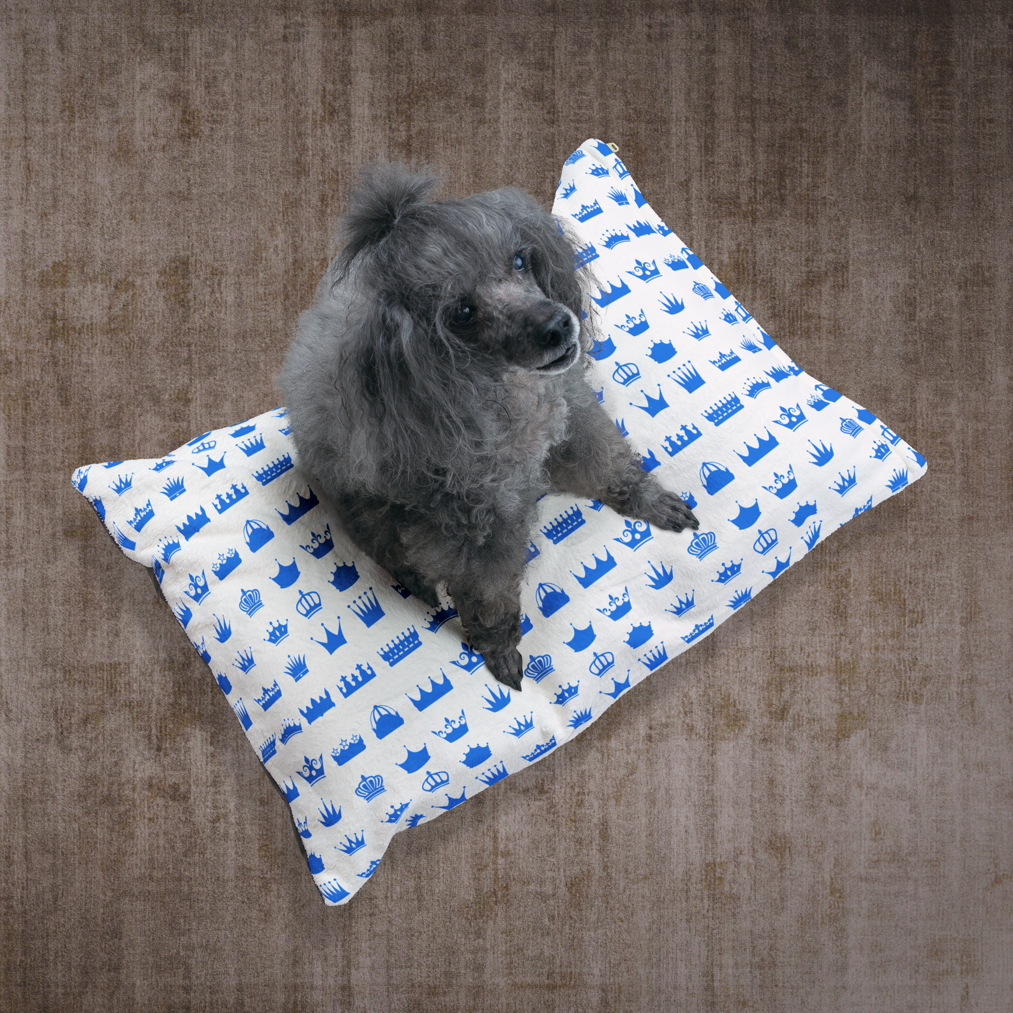 Royal Crown Pet Bed – Blue Plush Dog/Cat Cushion